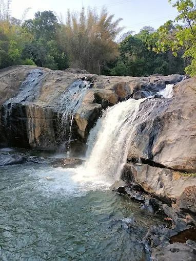 Dom wakacyjny Bellevue Riverbath Homestay Anachal